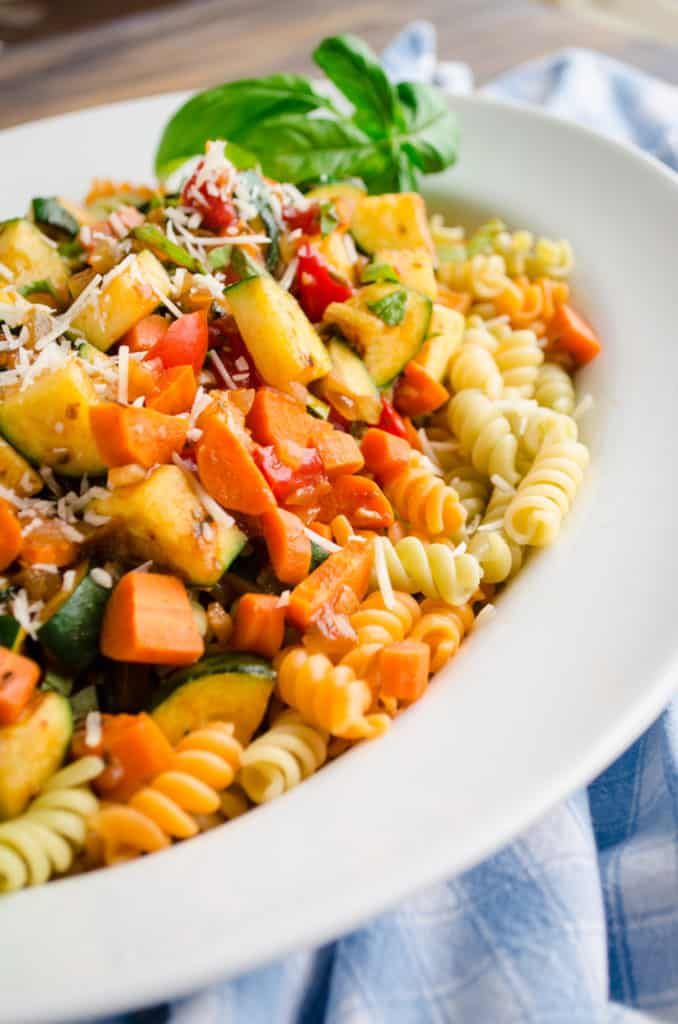 One-Pan No-Boil Rotini: Fresh Flavors & Quick Prep